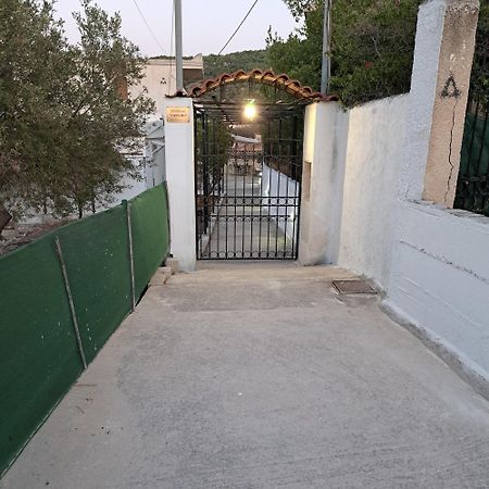 Ξενώνας Vasiliki Vathí Esterno foto
