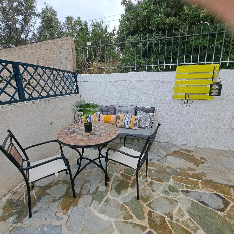 Ξενώνας Vasiliki Vathí Esterno foto